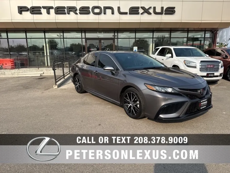 2024 Toyota Camry SE photo 1