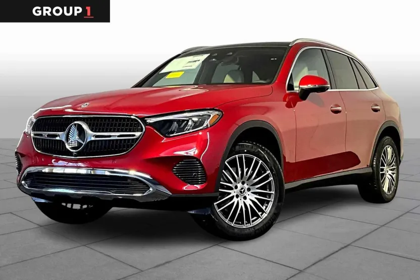 2025 Mercedes Benz GLC 300 4MATIC photo 1