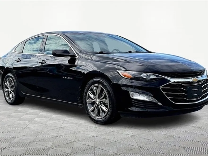 2021 Chevrolet Malibu 1LT photo 1
