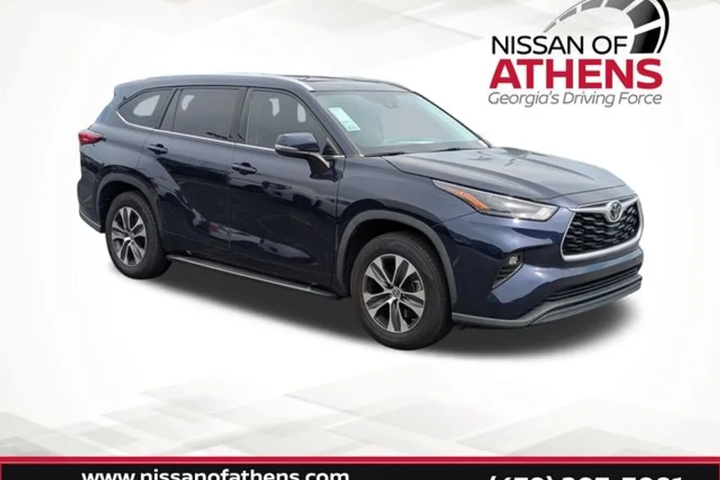2022 Toyota Highlander XLE photo 1
