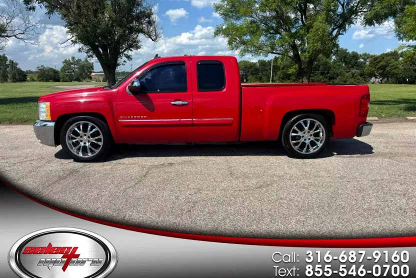 2013 Chevrolet Silverado 1500 LT photo 1