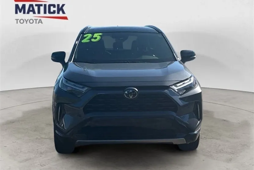 2025 Toyota RAV4 Hybrid XSE photo 1