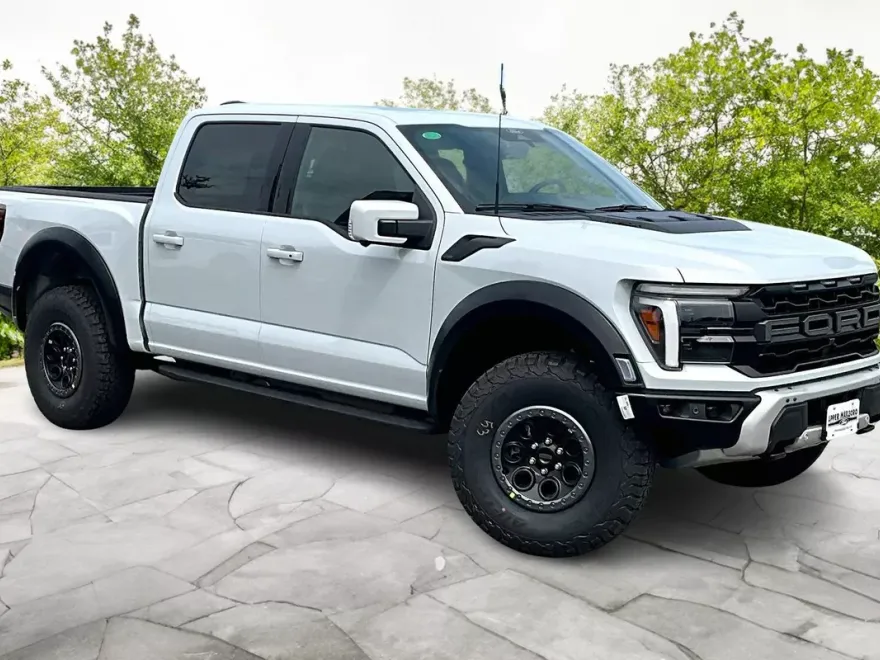 2025 Ford F-150 Raptor photo 1