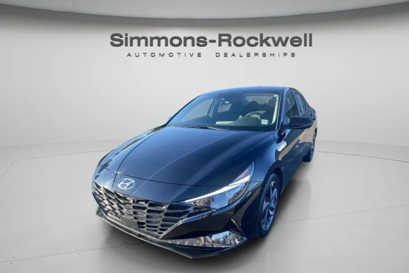 2021 Hyundai Elantra Limited photo 1