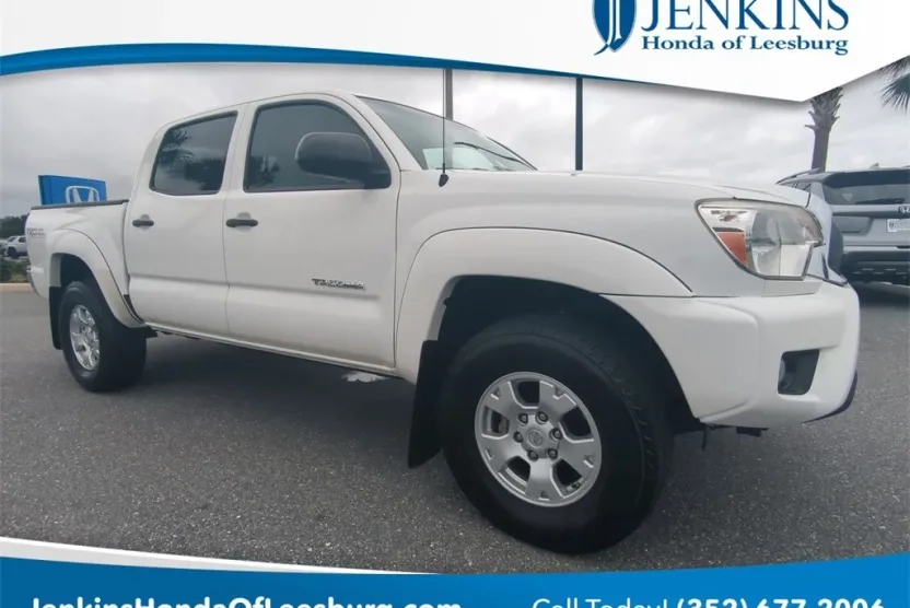 2012 Toyota Tacoma PreRunner V6 Double Cab photo 1