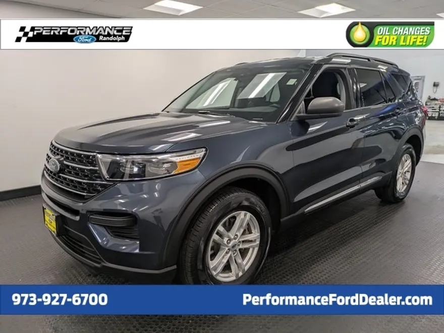 2022 Ford Explorer XLT photo 1
