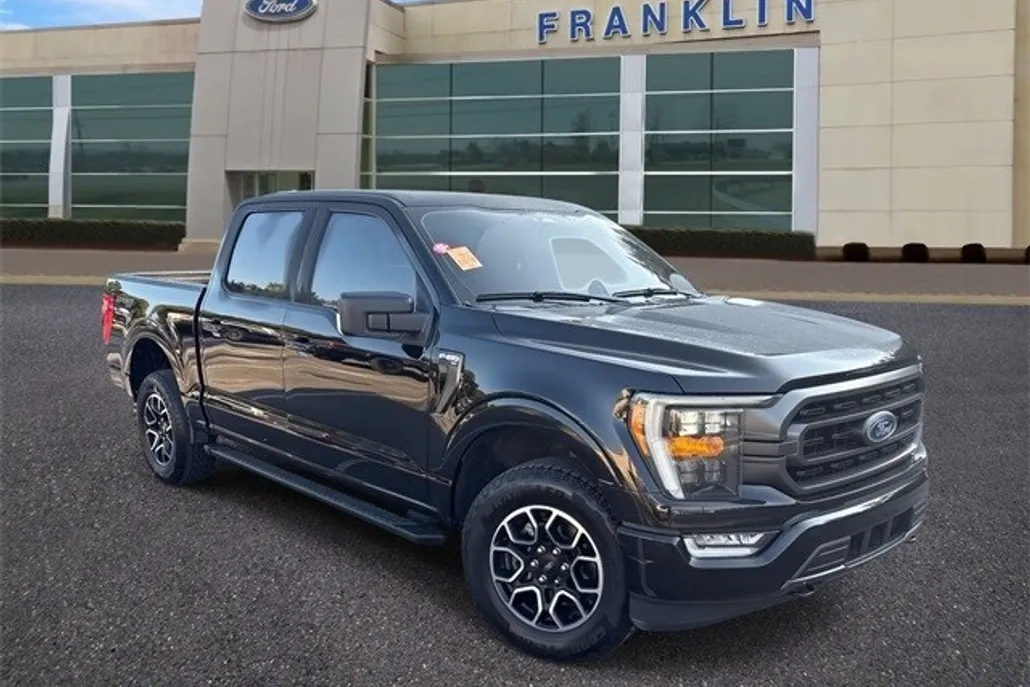 2022 Ford F-150 XLT photo 1