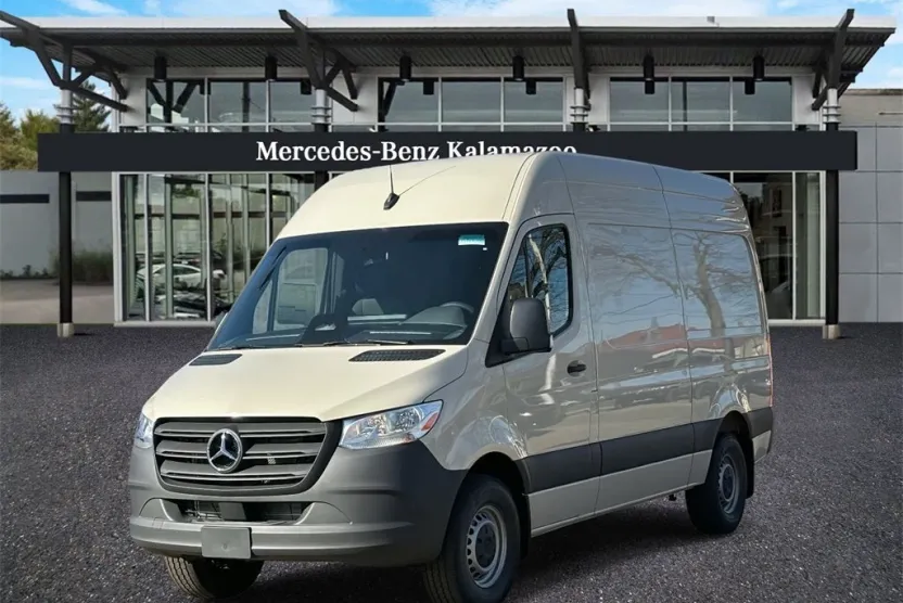 2025 Mercedes Benz Sprinter 2500 Standard Roof photo 1