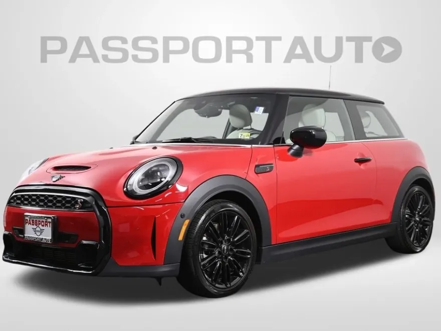 2023 Mini Cooper 2 Door Hardtop S Iconic photo 1
