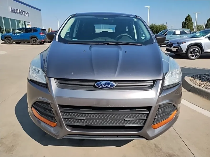 2014 Ford Escape S photo 1