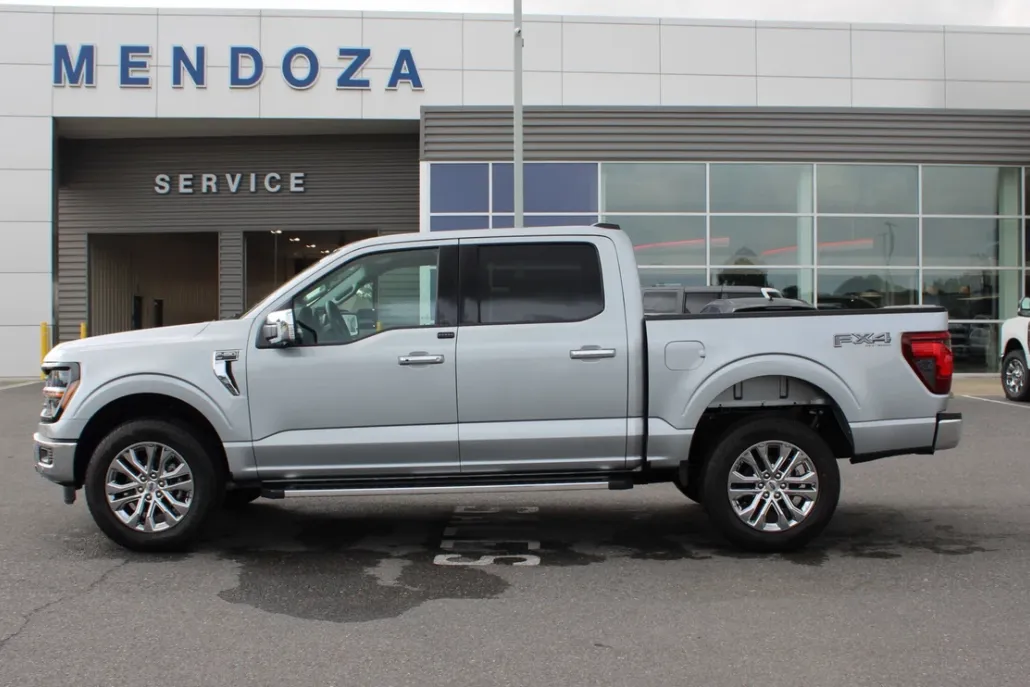 2025 Ford F-150 XLT photo 1