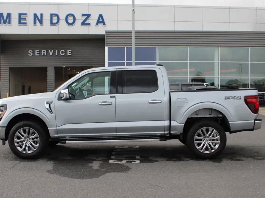 2025 Ford F-150 XLT photo 1