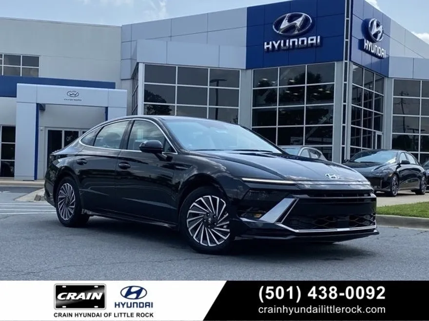 2025 Hyundai Sonata Hybrid SEL photo 1