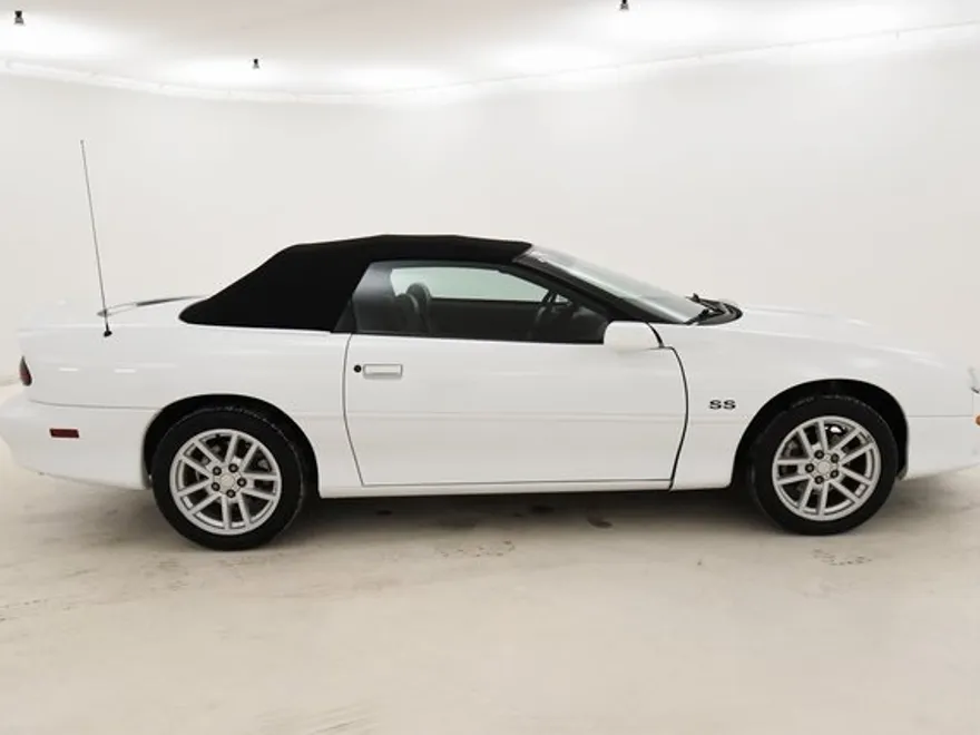 2000 Chevrolet Camaro Z28 photo 1