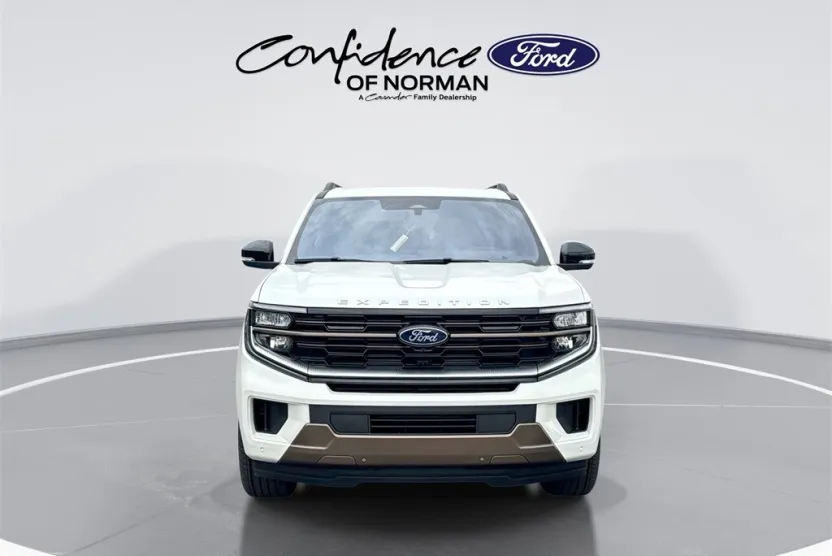 2025 Ford Expedition King Ranch photo 1