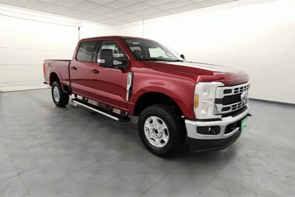 2025 Ford F-250 photo 1