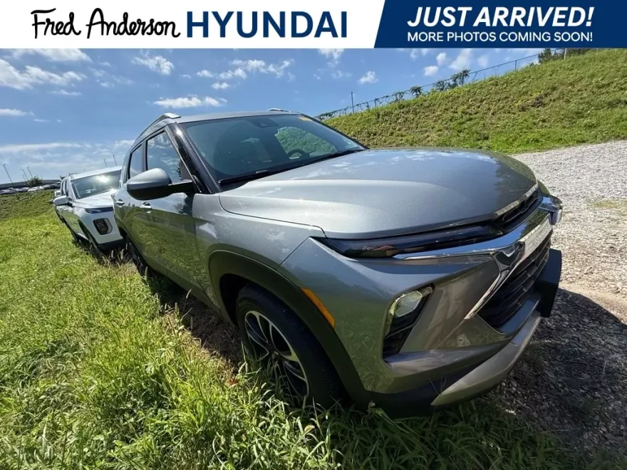 2024 Chevrolet Trailblazer LT photo 1