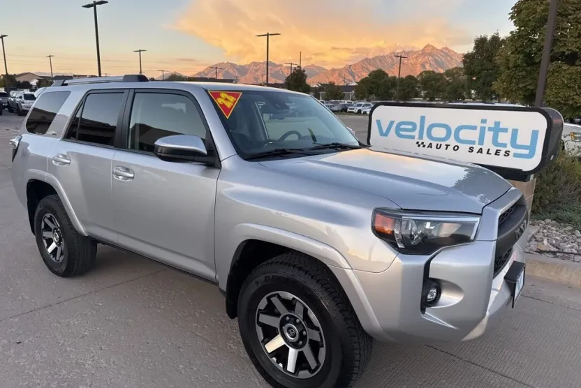 2022 Toyota 4Runner SR5 photo 1