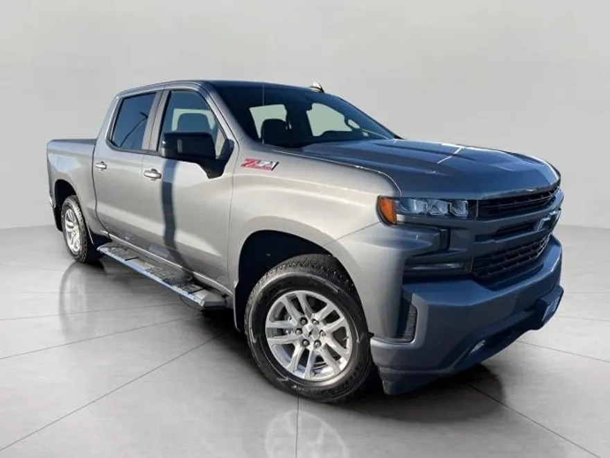 2020 Chevrolet Silverado RST photo 1