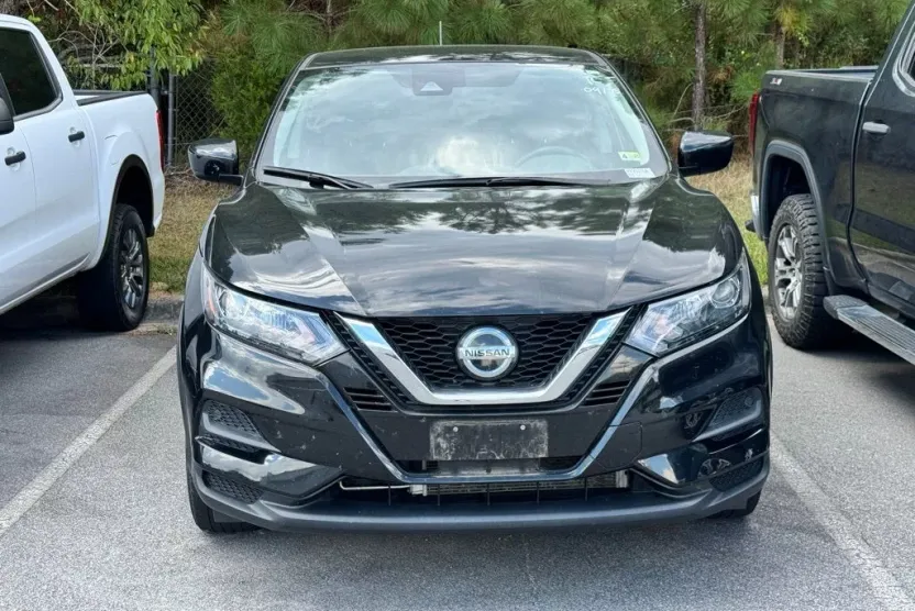 2020 Nissan Rogue Sport S photo 1