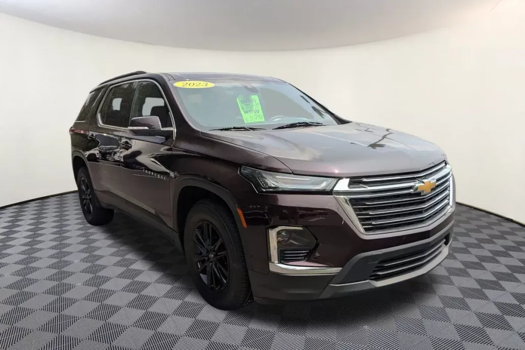 2023 Chevrolet Traverse Cloth 1LT photo 1