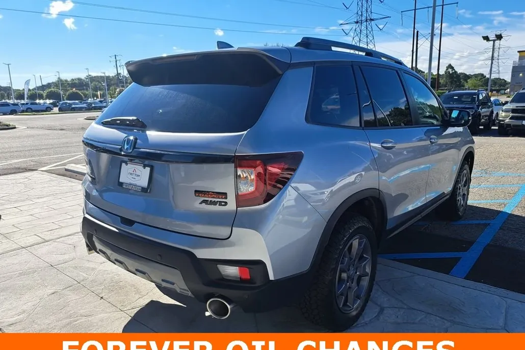 2024 Honda Passport TrailSport photo 1