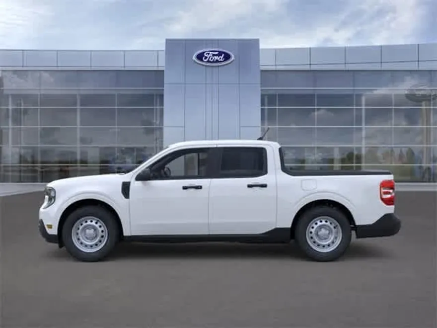 2025 Ford Maverick XL photo 1