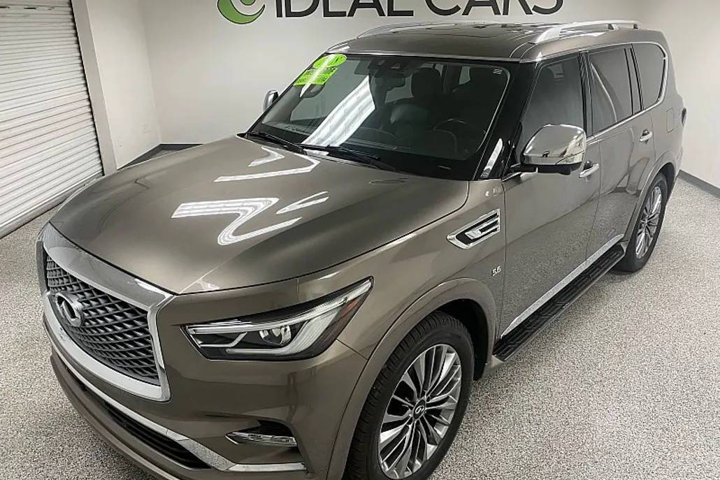 2018 Infiniti QX80 photo 1