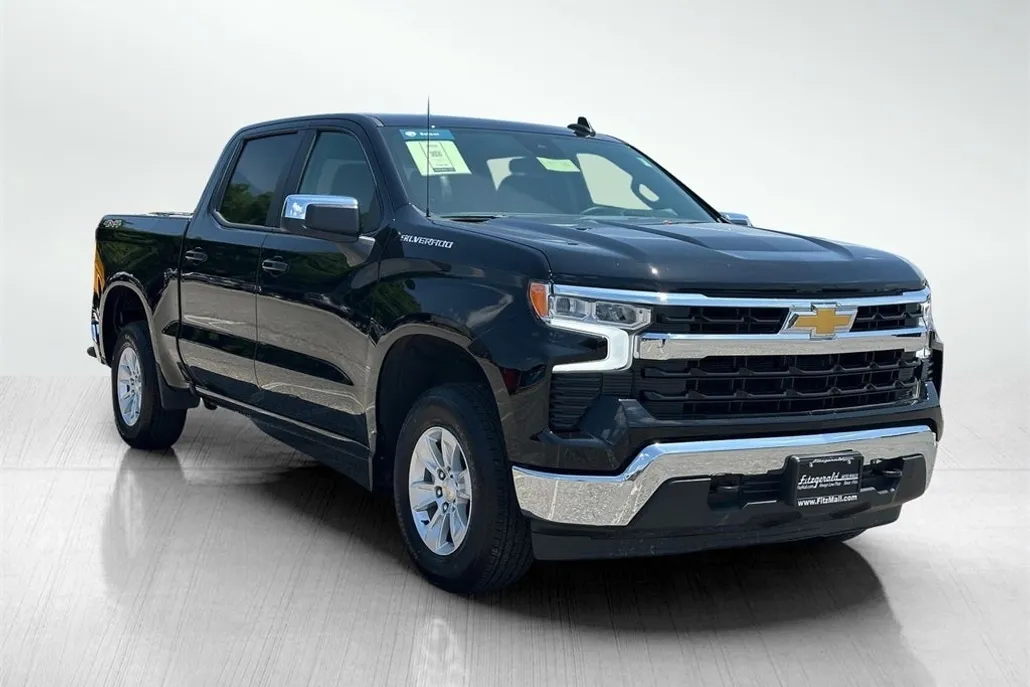 2025 Chevrolet Silverado 1500 LT photo 1