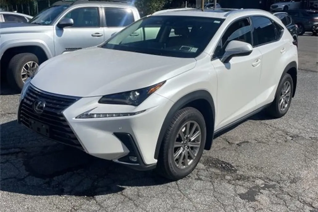 2021 Lexus NX 300 photo 1