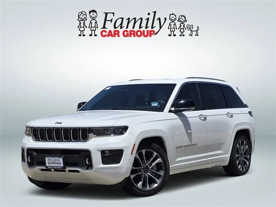 2023 Jeep Grand Cherokee Overland photo 1