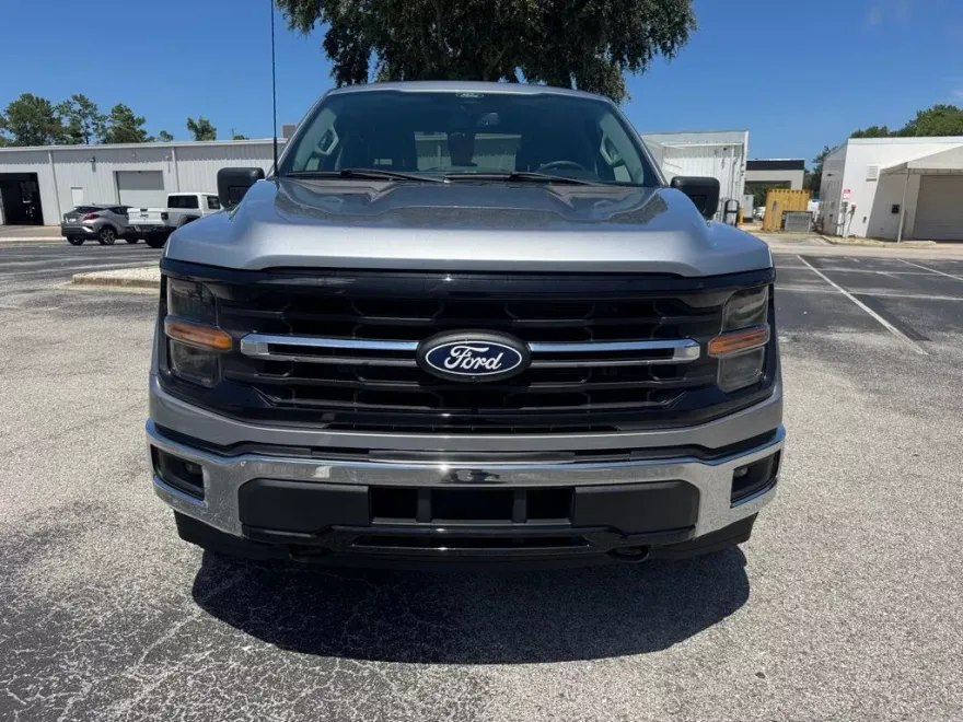 2024 Ford F-150 XLT photo 1