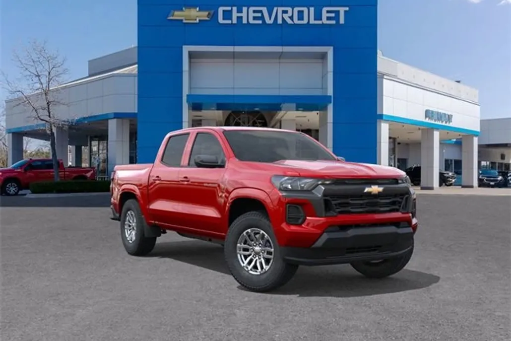 2026 Chevrolet Colorado LT photo 1