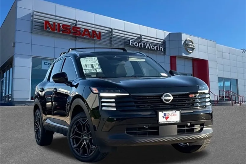 2026 Nissan Kicks SR photo 1