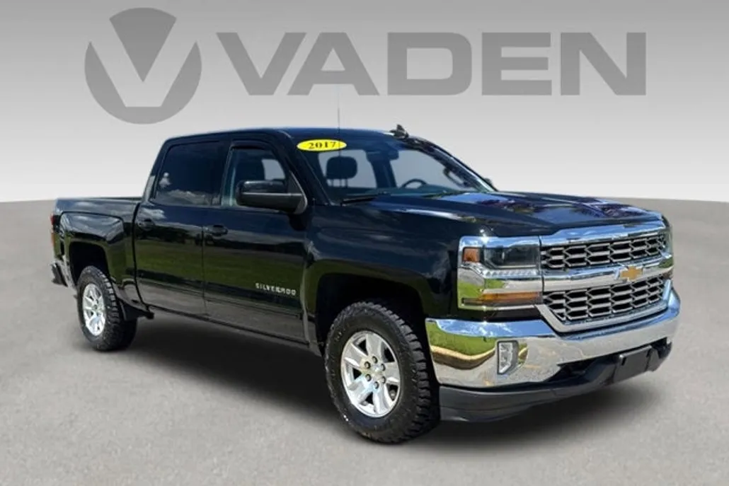 2017 Chevrolet Silverado 1500 LT photo 1