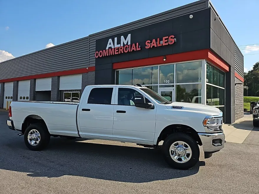 2024 Ram 2500 Tradesman photo 1