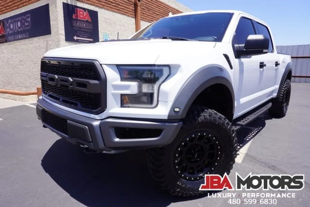 2020 Ford F-150 Raptor SVT photo 1