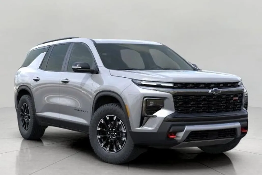 2025 Chevrolet Traverse Z71 photo 1