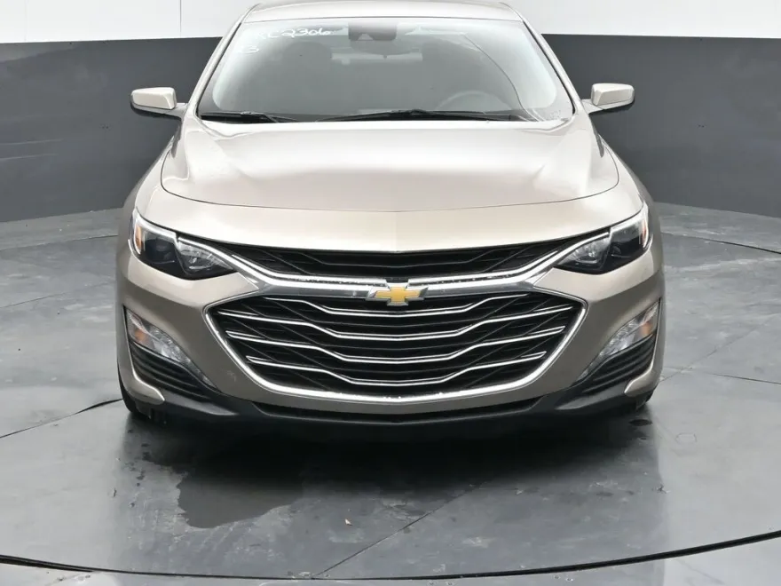 2023 Chevrolet Malibu 1LT photo 1
