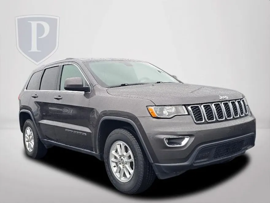 2019 Jeep Grand Cherokee Laredo E photo 1