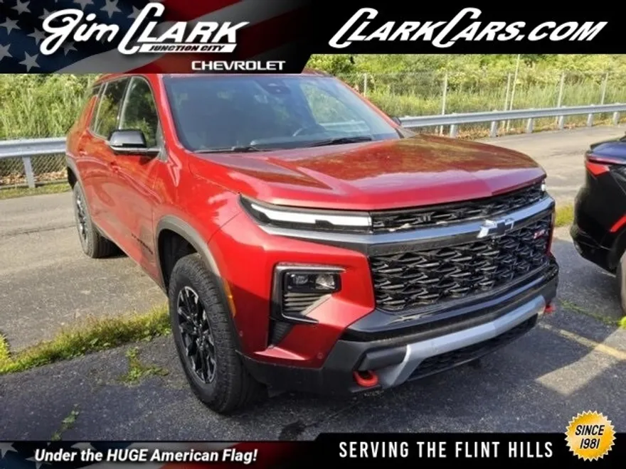 2024 Chevrolet Traverse Z71 photo 1