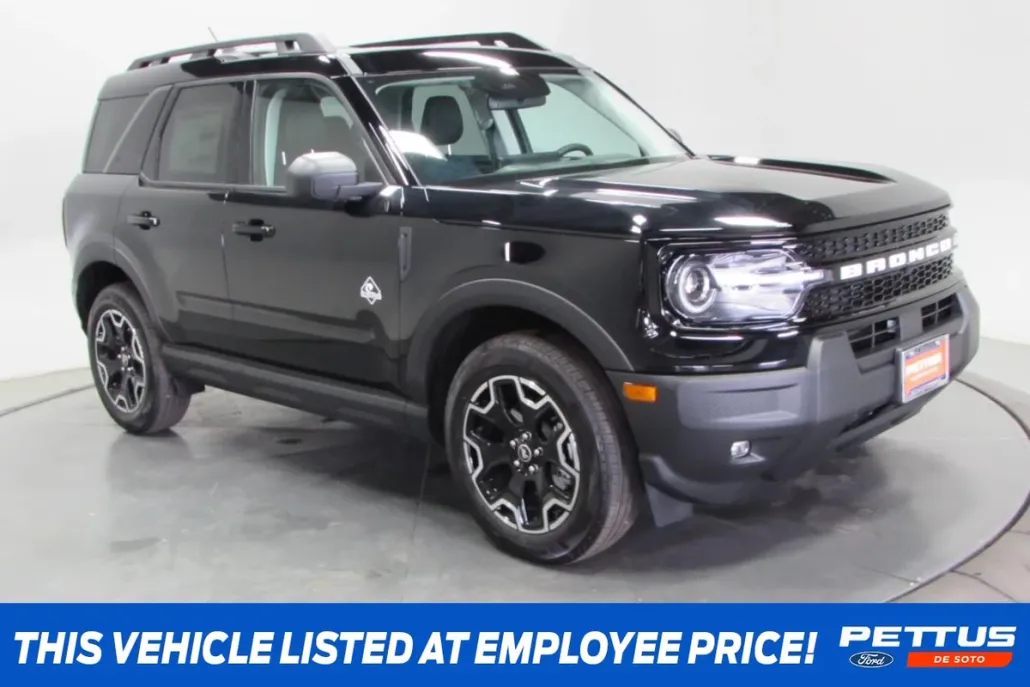2025 Ford Bronco Sport Outer Banks photo 1