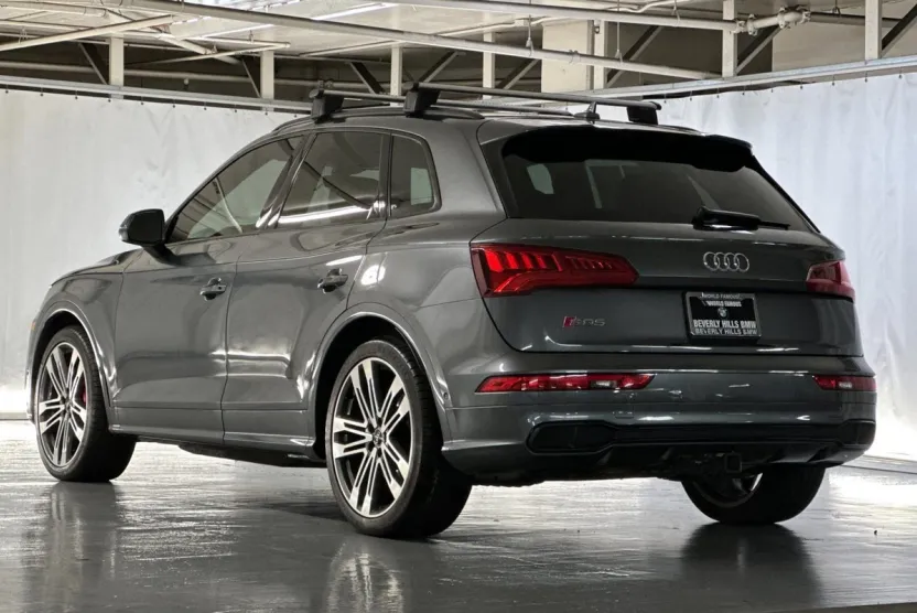 2019 Audi SQ5 Prestige photo 1