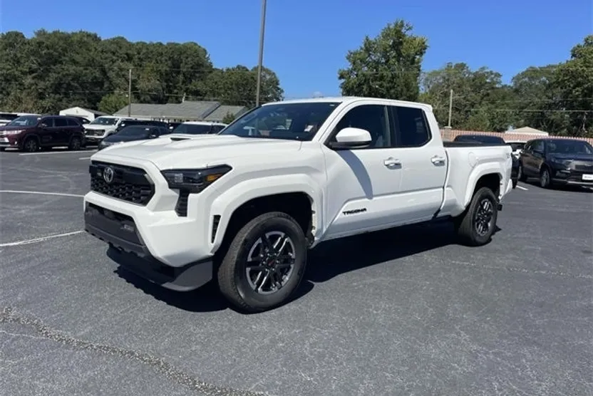 2024 Toyota Tacoma TRD Sport photo 1
