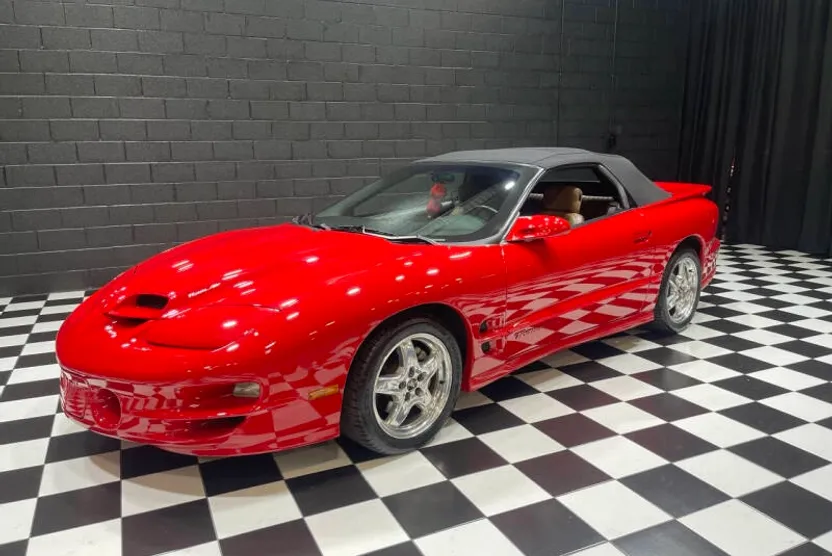2002 Pontiac Firebird TRANS AM photo 1