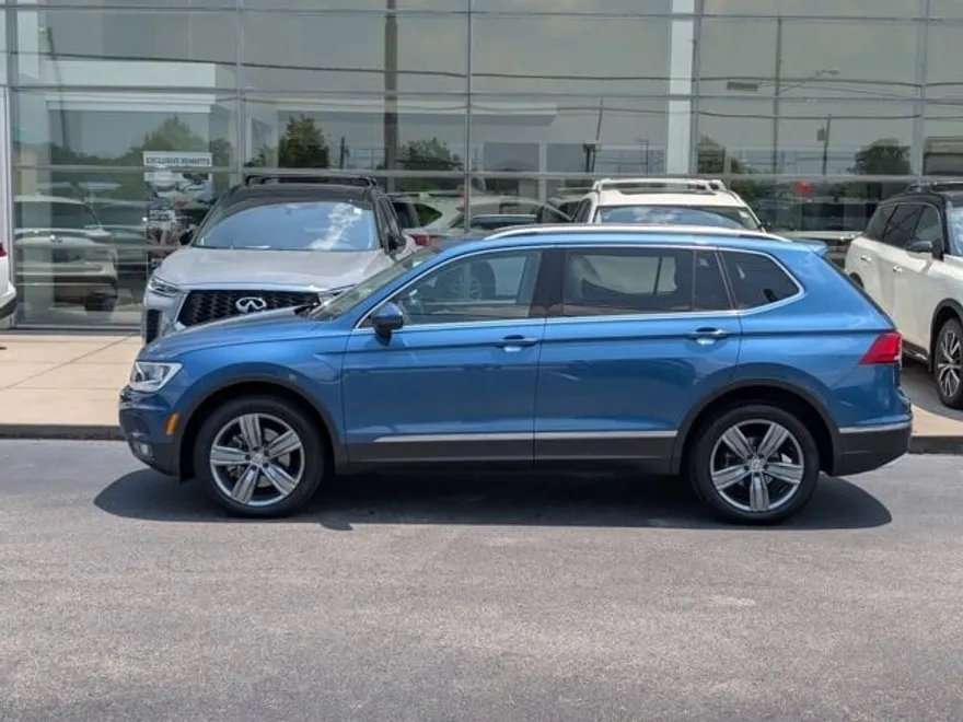 2020 Volkswagen Tiguan SEL photo 1