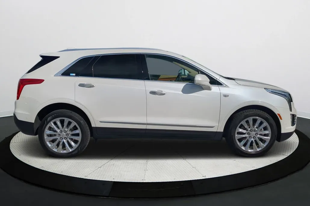 2018 Cadillac XT5 Platinum photo 1