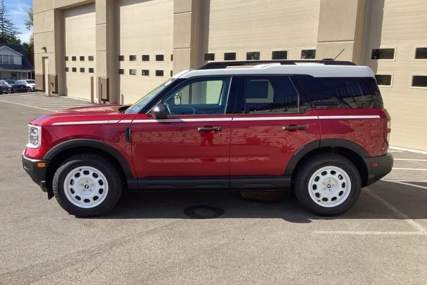 2025 Ford Bronco Sport Heritage photo 1