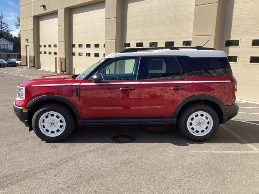 2025 Ford Bronco Sport Heritage photo 1