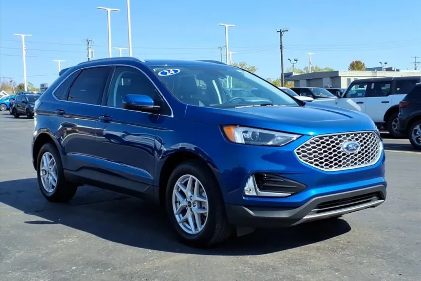 2024 Ford Edge SEL photo 1